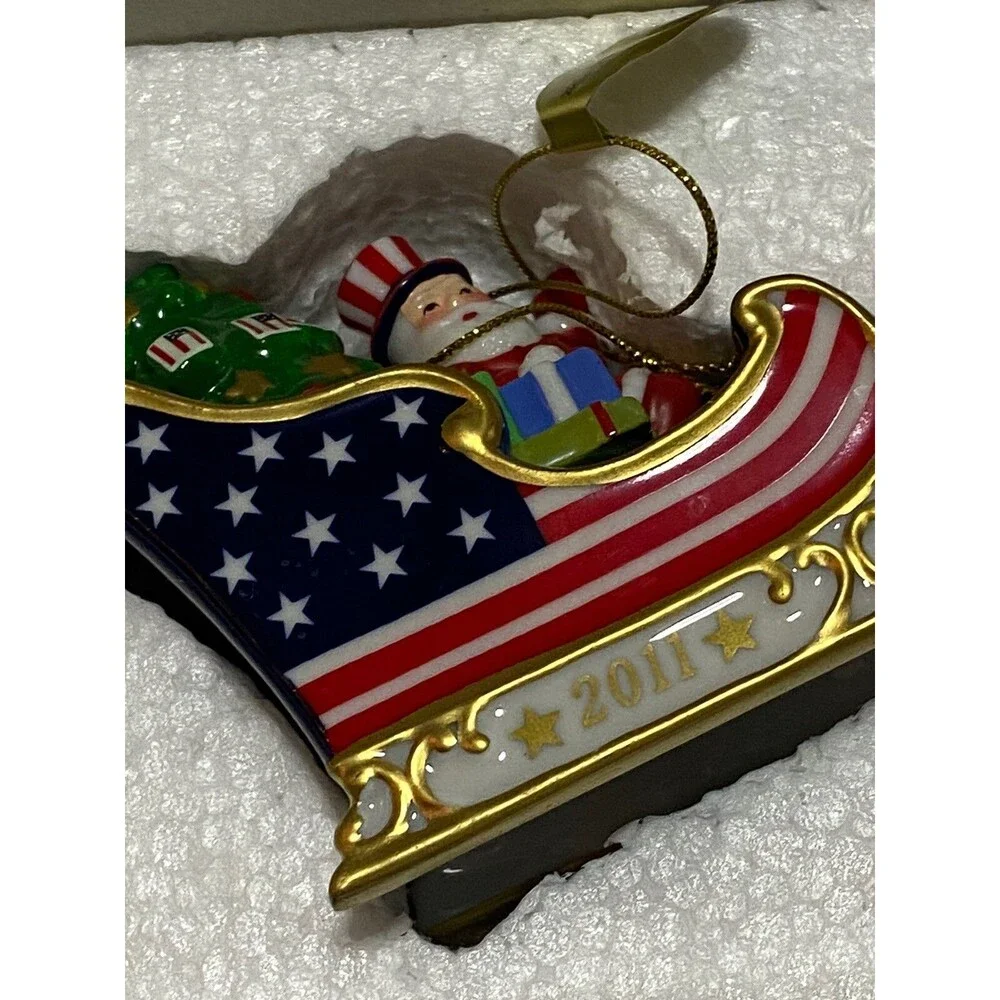 Danbury Mint Stars & Stripes Sleigh Santa's Midnight Ride 2011 Annual Ornament